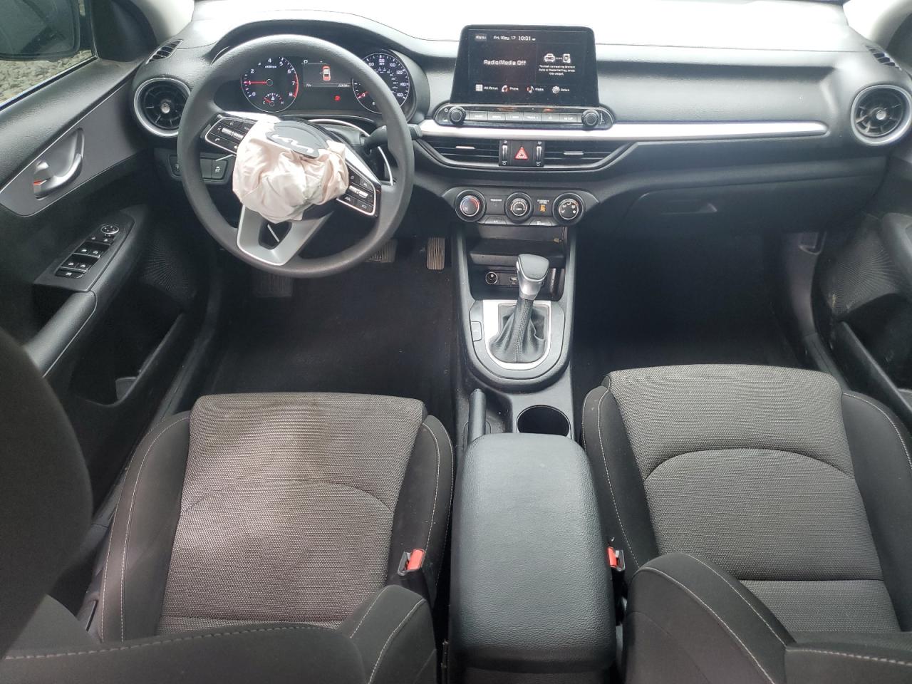 2024 KIA FORTE LX VIN:3KPF24ADXRE704028