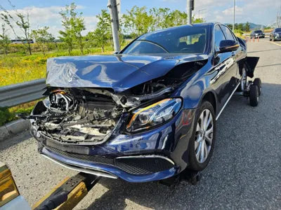 2020 Mercedes-Benz E 300 VIN: