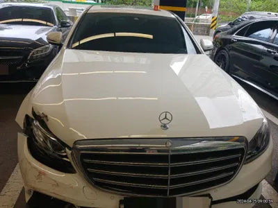 2016 Mercedes-Benz E 220 VIN: