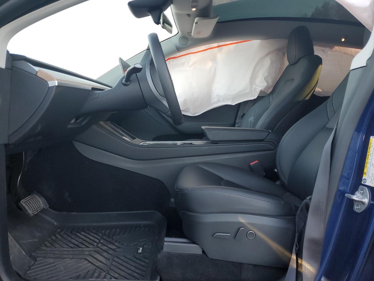 2023 TESLA MODEL Y  VIN:7SAYGDEE2PA193399