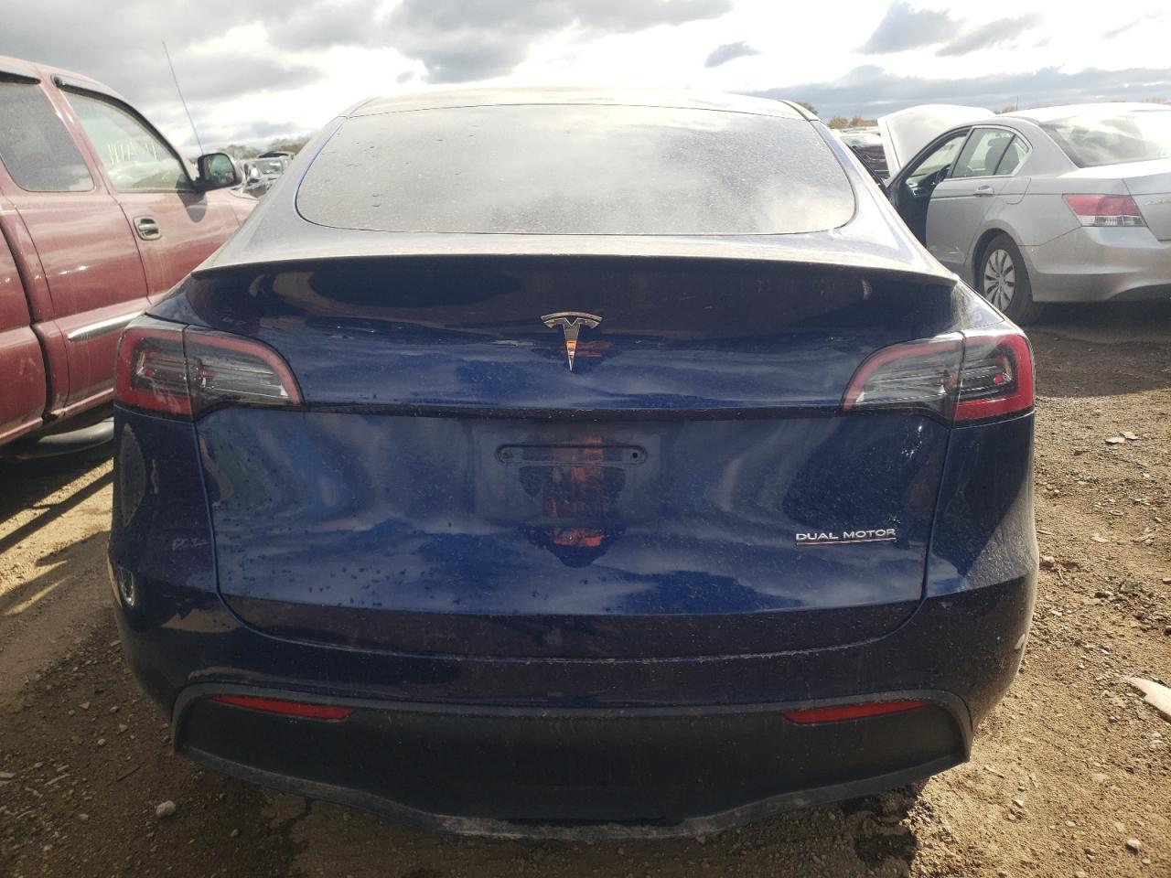 2022 TESLA MODEL Y  VIN:7SAYGDEF6NF554061