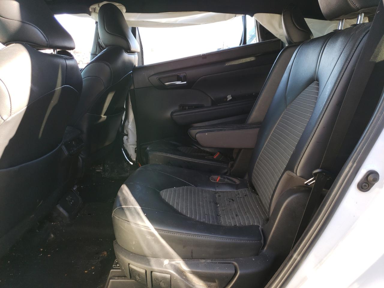 2022 TOYOTA HIGHLANDER XSE VIN:5TDJZRBH7NS186903