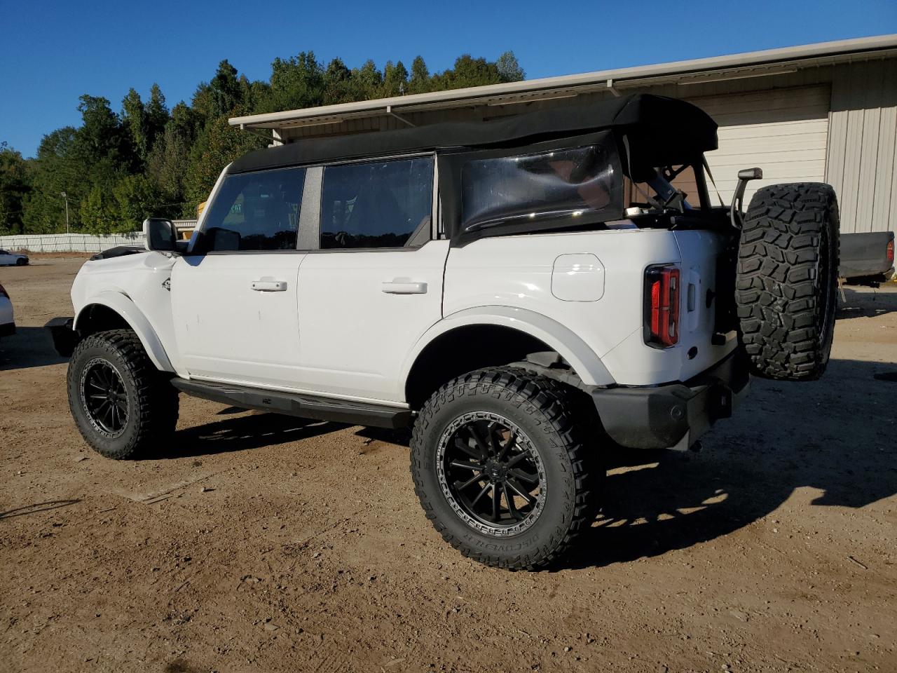 2023 FORD BRONCO BASE VIN:1FMEE5DP9PLB49927