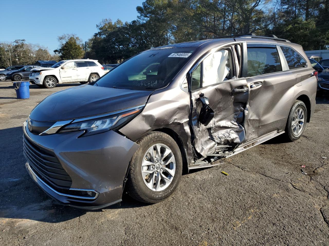 2022 TOYOTA SIENNA XLE VIN:5TDYRKEC1NS098418