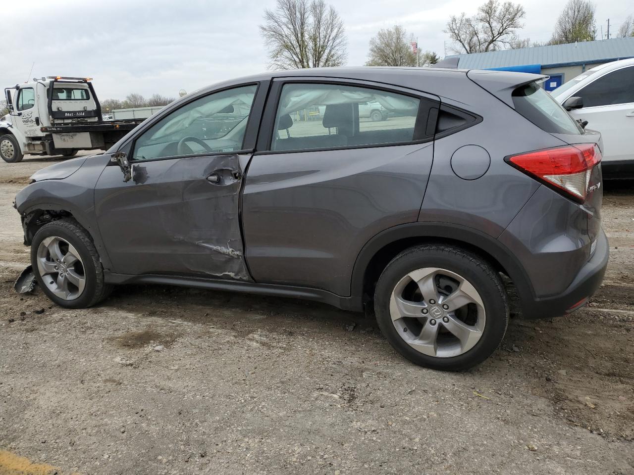 2022 HONDA HR-V LX VIN:3CZRU6H38NM739256