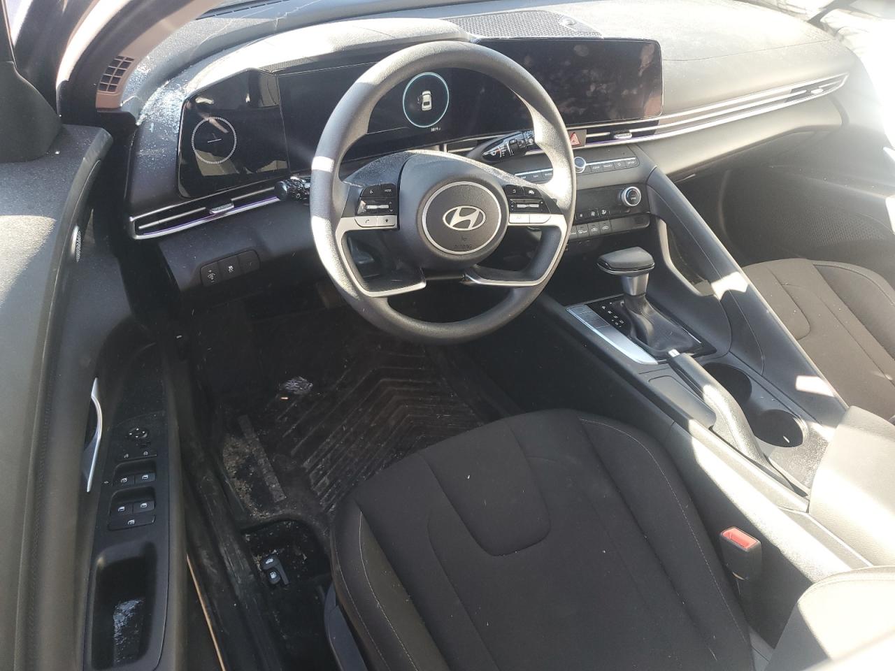 2024 HYUNDAI ELANTRA SEL VIN:KMHLM4DG2RU799331