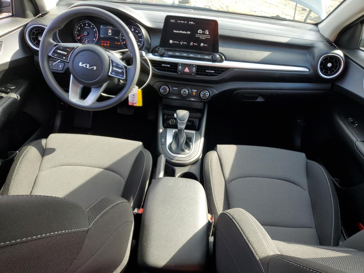 2024 KIA FORTE LX VIN:3KPF24AD2RE810215