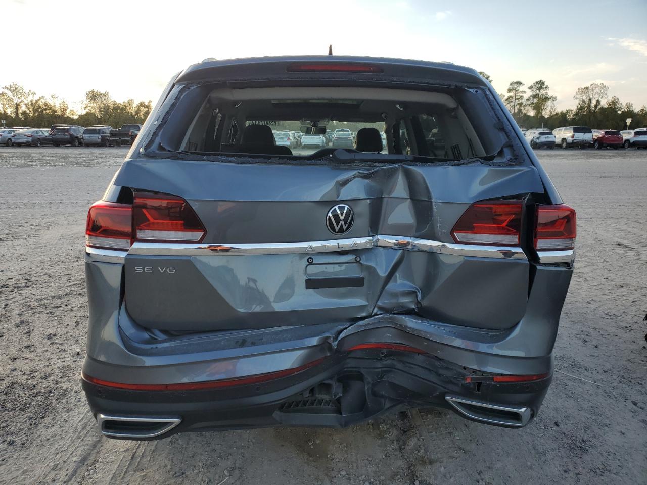 2022 VOLKSWAGEN ATLAS SE VIN:1V2JR2CA7NC560340