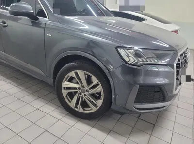 2021 Audi Q7 VIN: