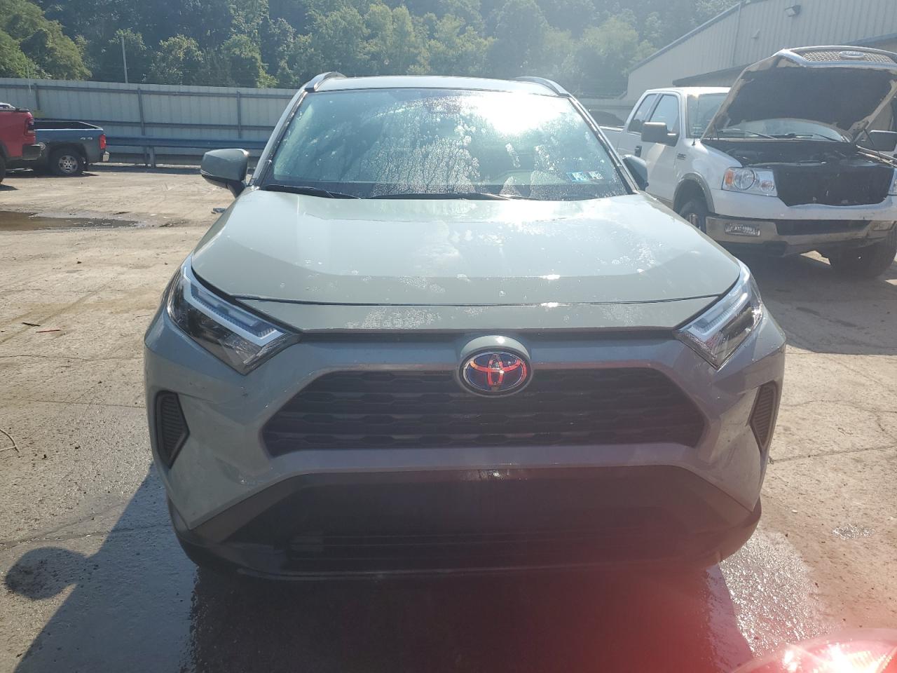 2022 TOYOTA RAV4 XLE VIN:2T3RWRFV7NW136870