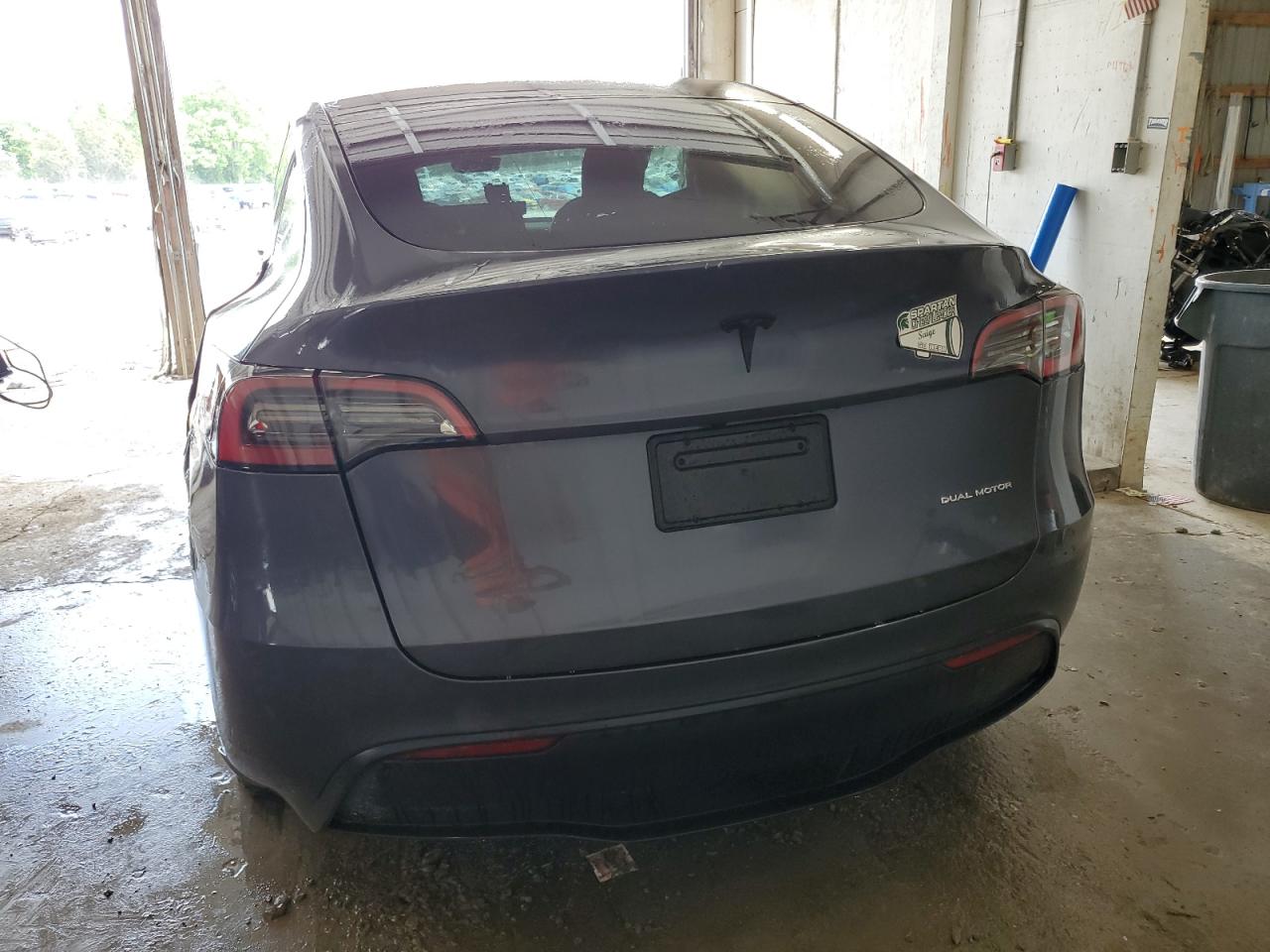 2023 TESLA MODEL Y  VIN:7SAYGDEE2PA083789