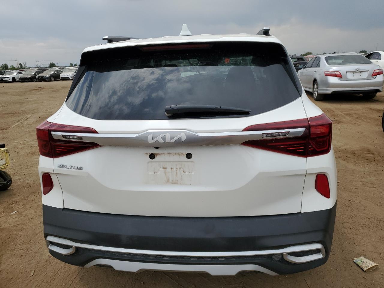 2023 KIA SELTOS EX VIN:KNDERCAAXP7403344