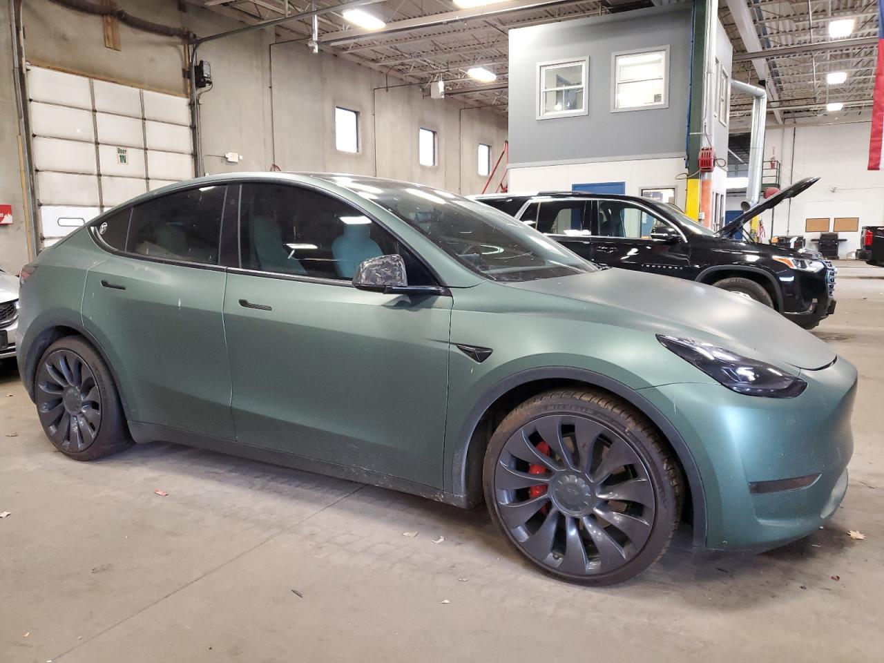 2022 TESLA MODEL Y  VIN:7SAYGDEF2NF326249