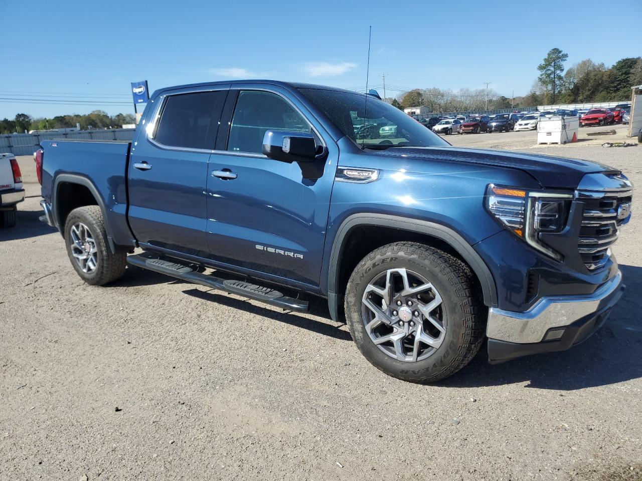 2022 GMC SIERRA K1500 SLT VIN:1GTUUDED8NZ643367