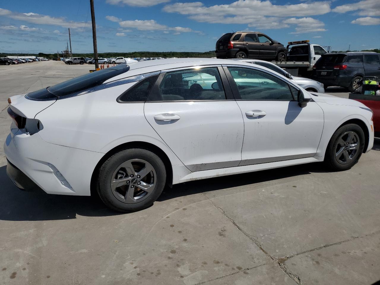 2022 KIA K5 LXS VIN:5XXG14J2XNG157723