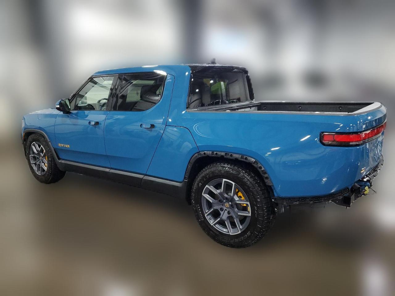 2022 RIVIAN R1T ADVENTURE VIN:7FCTGAAA7NN011135