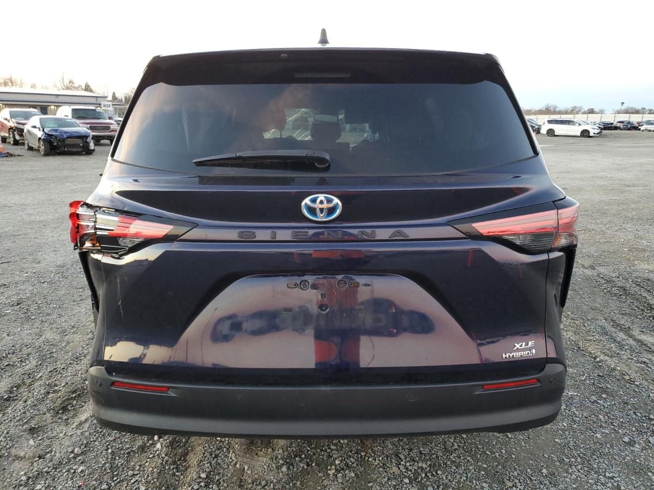 2022 TOYOTA SIENNA XLE VIN:5TDYRKEC8NS091935