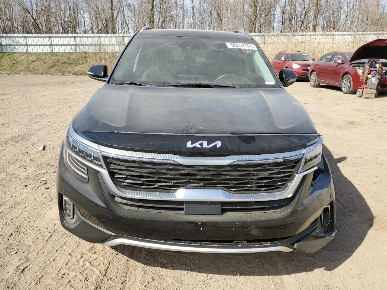 2023 KIA SELTOS SX VIN:KNDETCA26P7435461