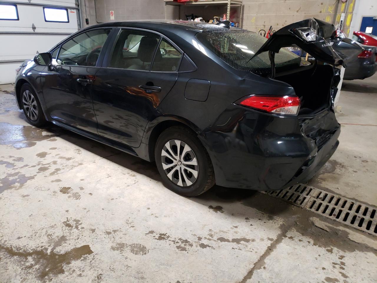 2022 TOYOTA COROLLA LE VIN:JTDEAMDE7NJ041811