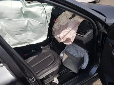 2017 BMW 118 WBAHT9107H5J06762 VIN:WBAHT9107H5J06762