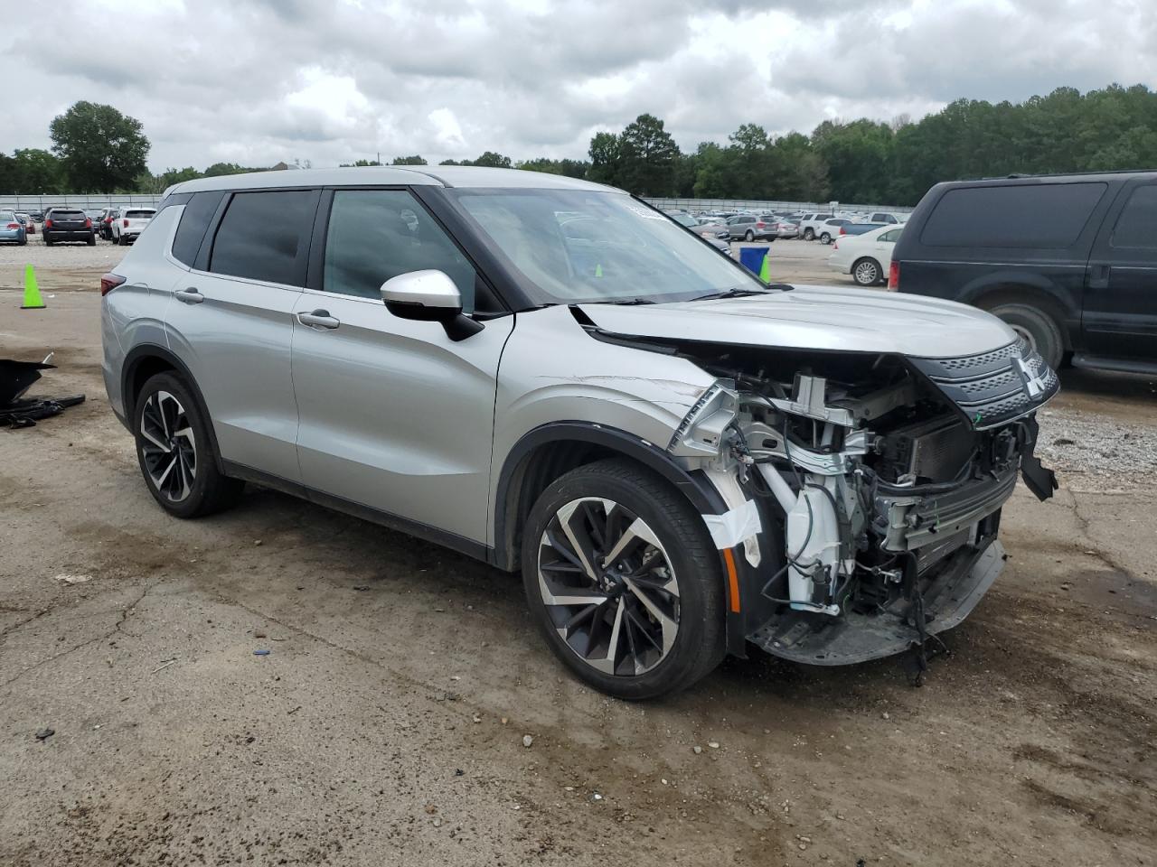 2022 MITSUBISHI OUTLANDER ES VIN:JA4J4TA89NZ046731