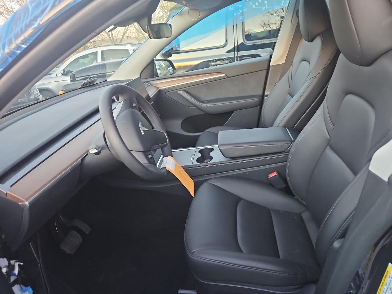 2024 TESLA MODEL Y  VIN:7SAYGDED6RF113227