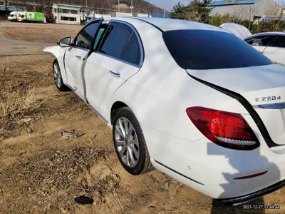 2020 Mercedes-Benz E 220 WDDZF0FB5LA752179 VIN:WDDZF0FB5LA752179
