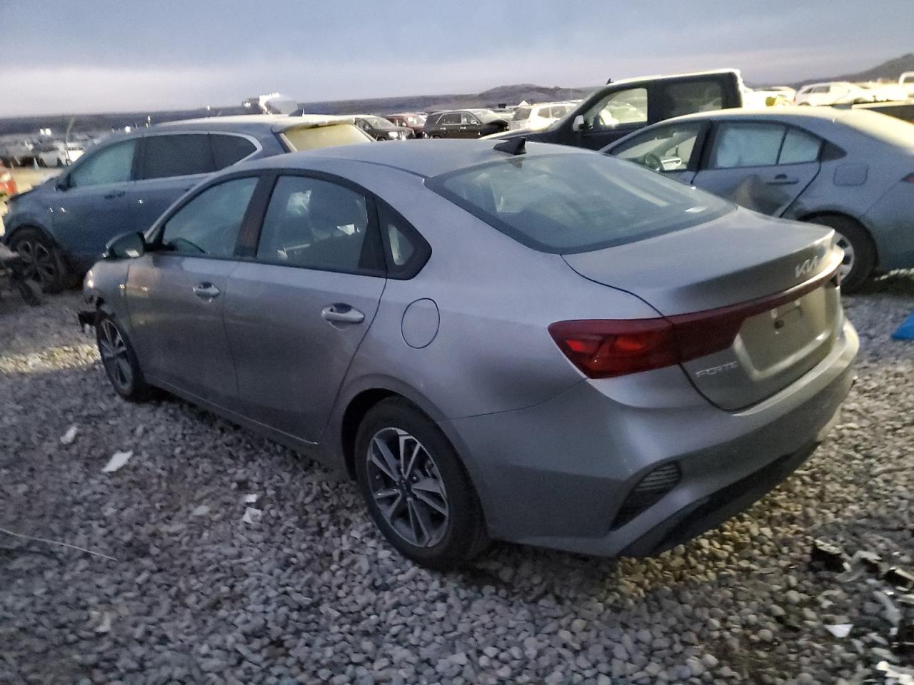 2024 KIA FORTE LX VIN:3KPF24AD5RE796438