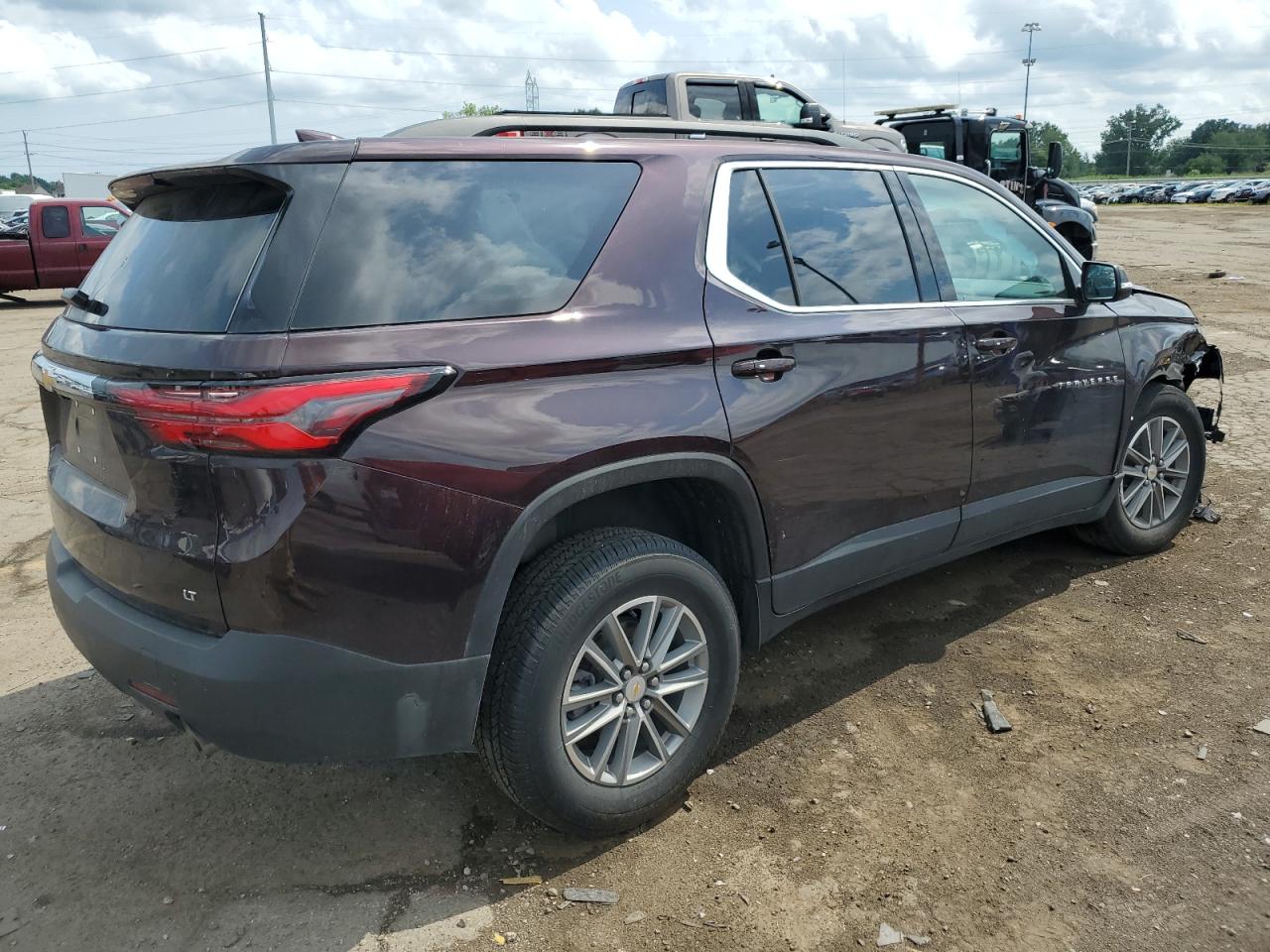 2023 CHEVROLET TRAVERSE LT VIN:1GNERGKW5PJ113749