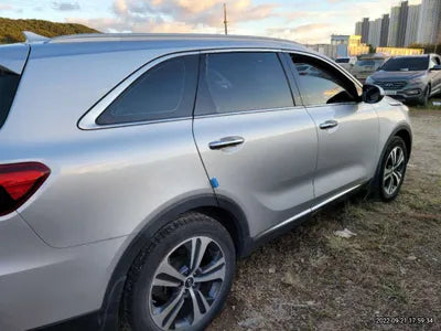 2018 Kia Sorento KNAPS81BDJA414093 VIN:KNAPS81BDJA414093