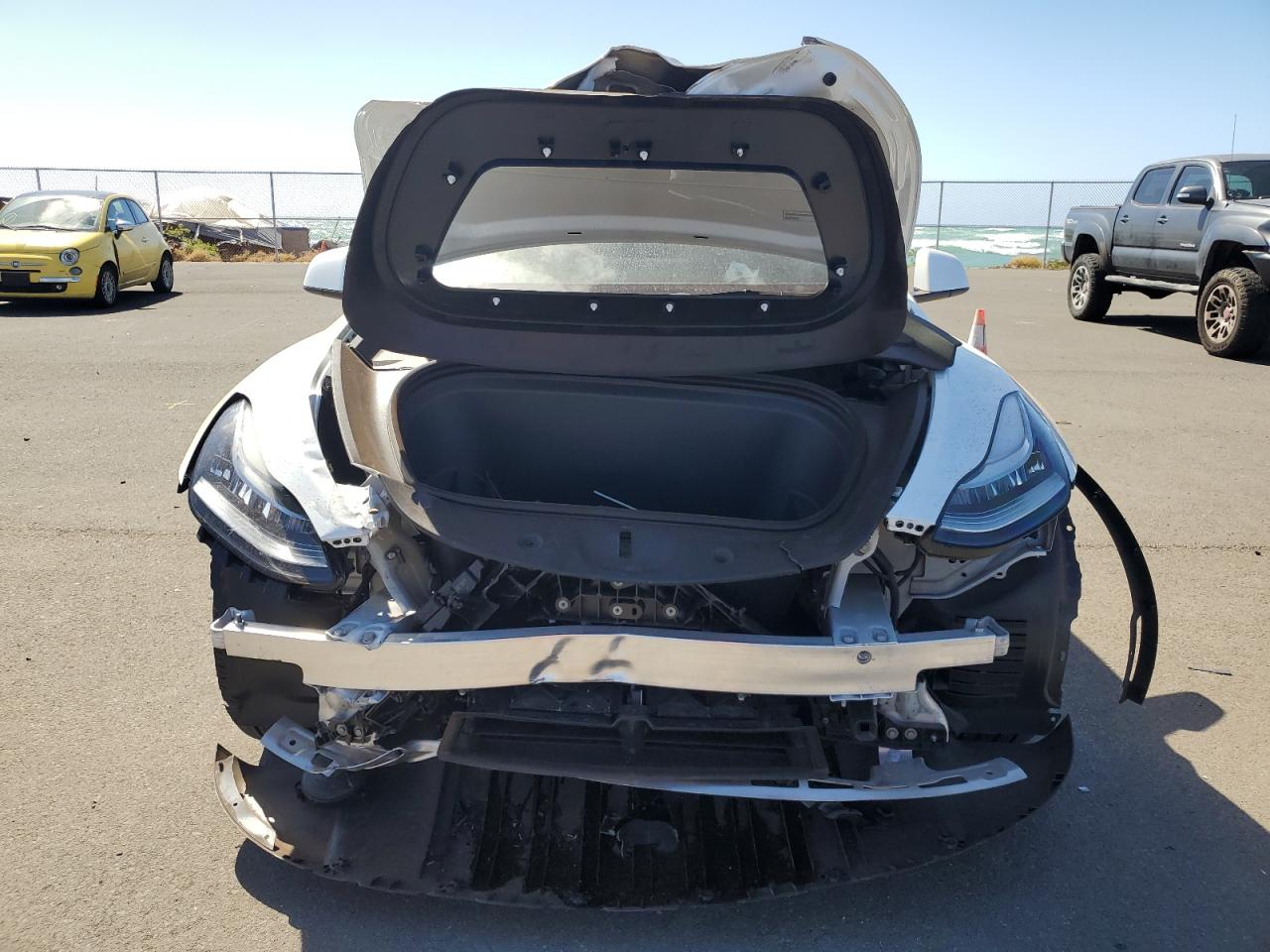 2023 TESLA MODEL Y  VIN:7SAYGDEE2PA150102