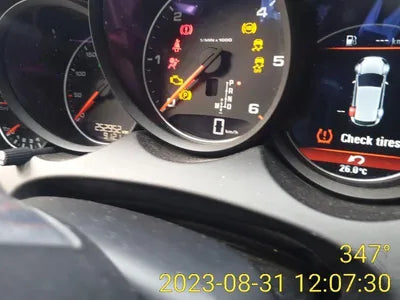 2015 Porsche Cayenne VIN: