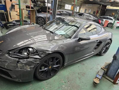 2019 Porsche Cayman 121KMWP0AA2A88KS2 VIN:121KMWP0AA2A88KS2