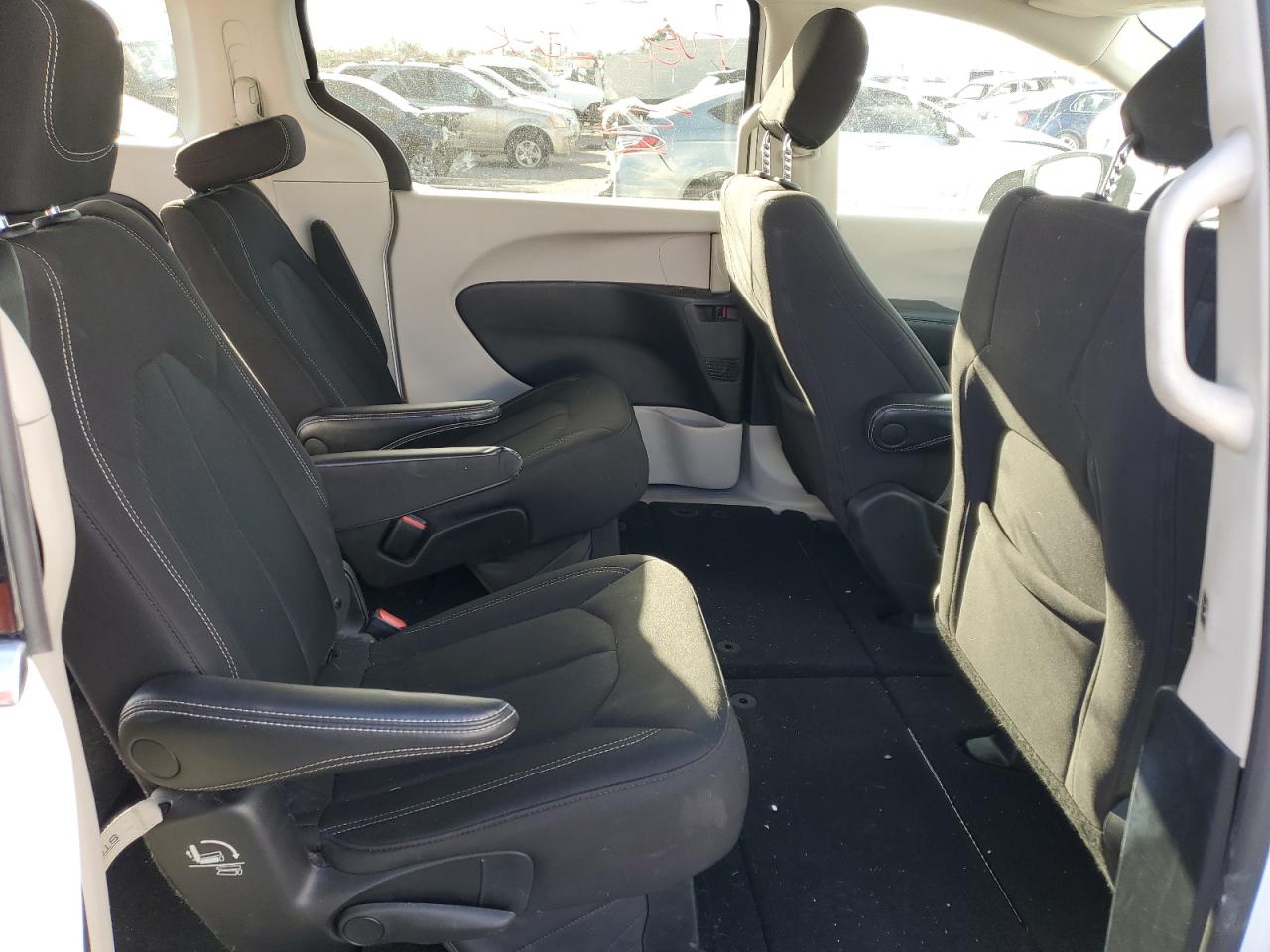 2022 CHRYSLER VOYAGER LX VIN:2C4RC1CG0NR204758