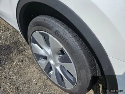 2022 Tesla Model Y VIN: