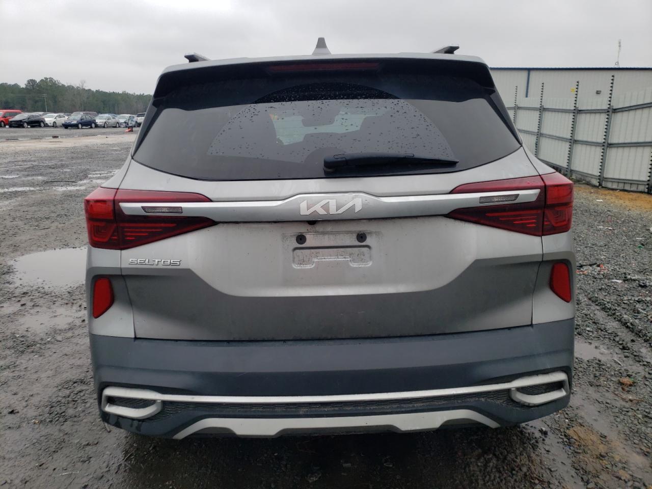 2023 KIA SELTOS SX VIN:KNDETCA28P7357569