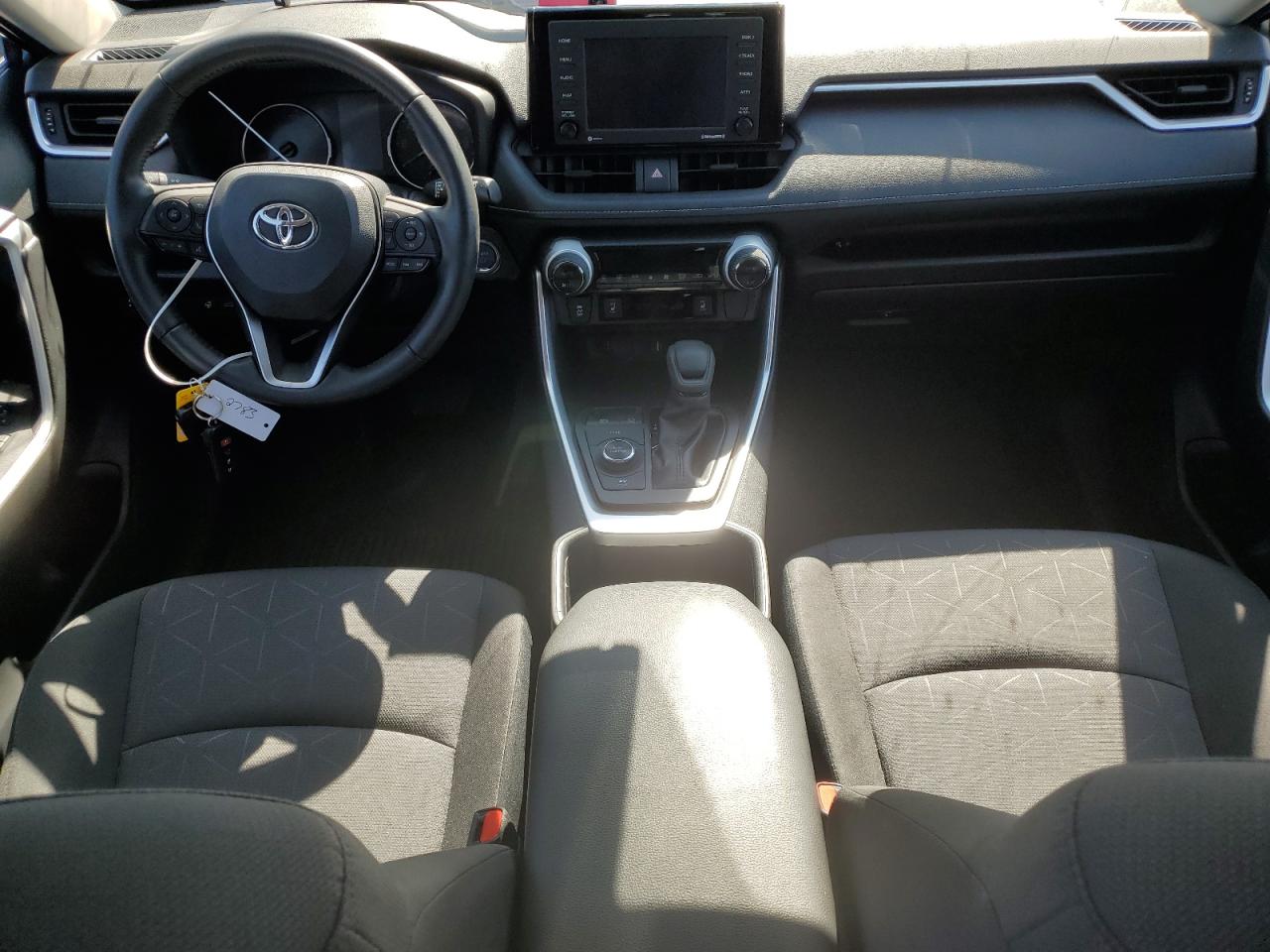 2022 TOYOTA RAV4 XLE VIN:JTMRWRFV1ND164029