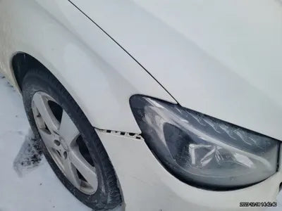 2015 Mercedes-Benz C 200 VIN: