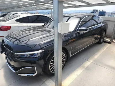 2020 BMW 740 VIN: