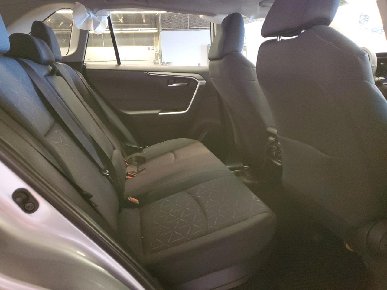 2023 TOYOTA RAV4 XLE VIN:4T3RWRFV1PU109070