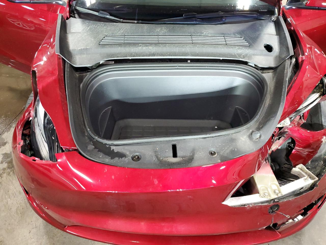 2024 TESLA MODEL Y  VIN:7SAYGDEE2RF993786