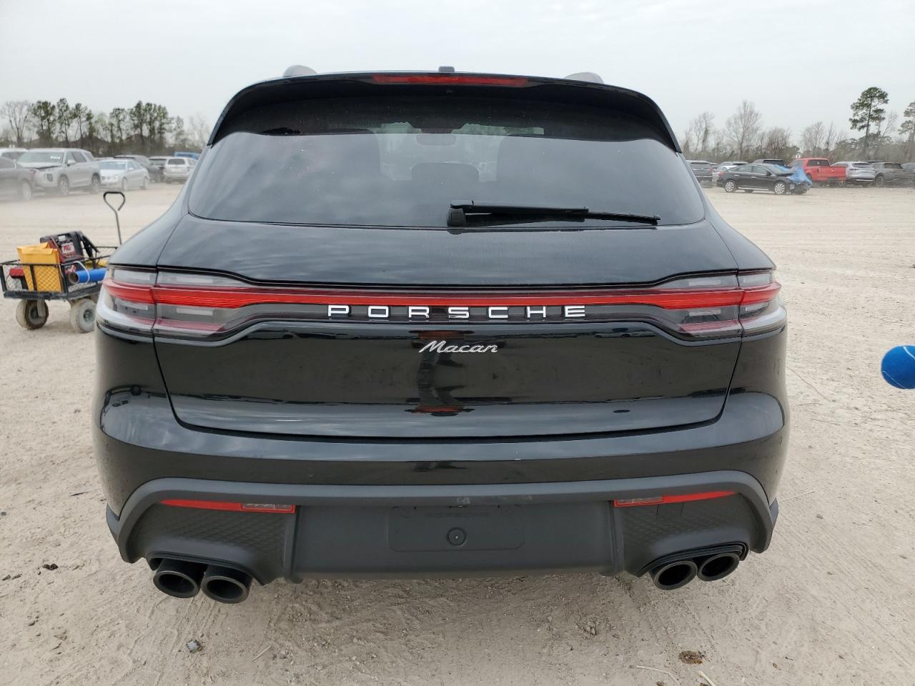 2024 PORSCHE MACAN BASE VIN:WP1AA2A52RLB03647