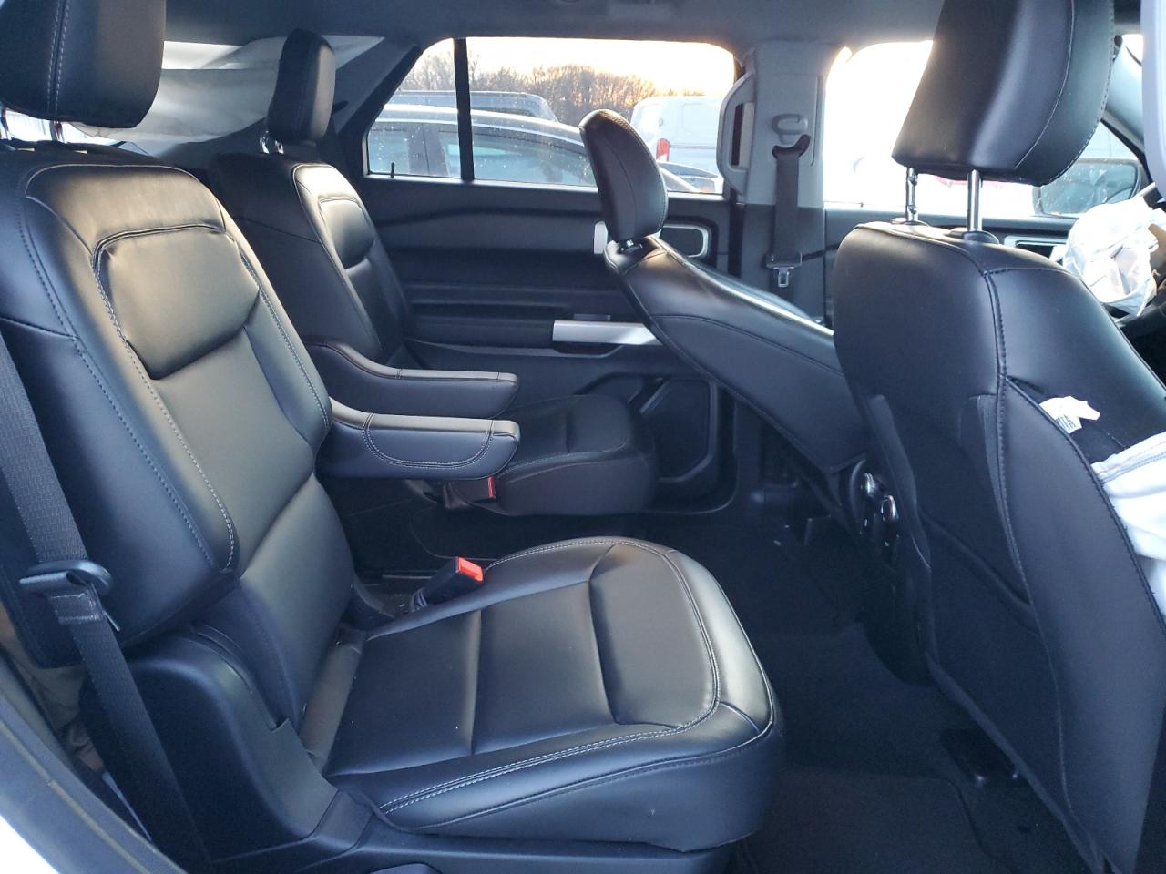 2022 FORD EXPLORER XLT VIN:1FMSK8DH8NGB58159