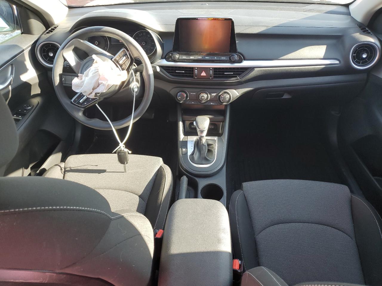 2022 KIA FORTE FE VIN:3KPF24AD4NE471547