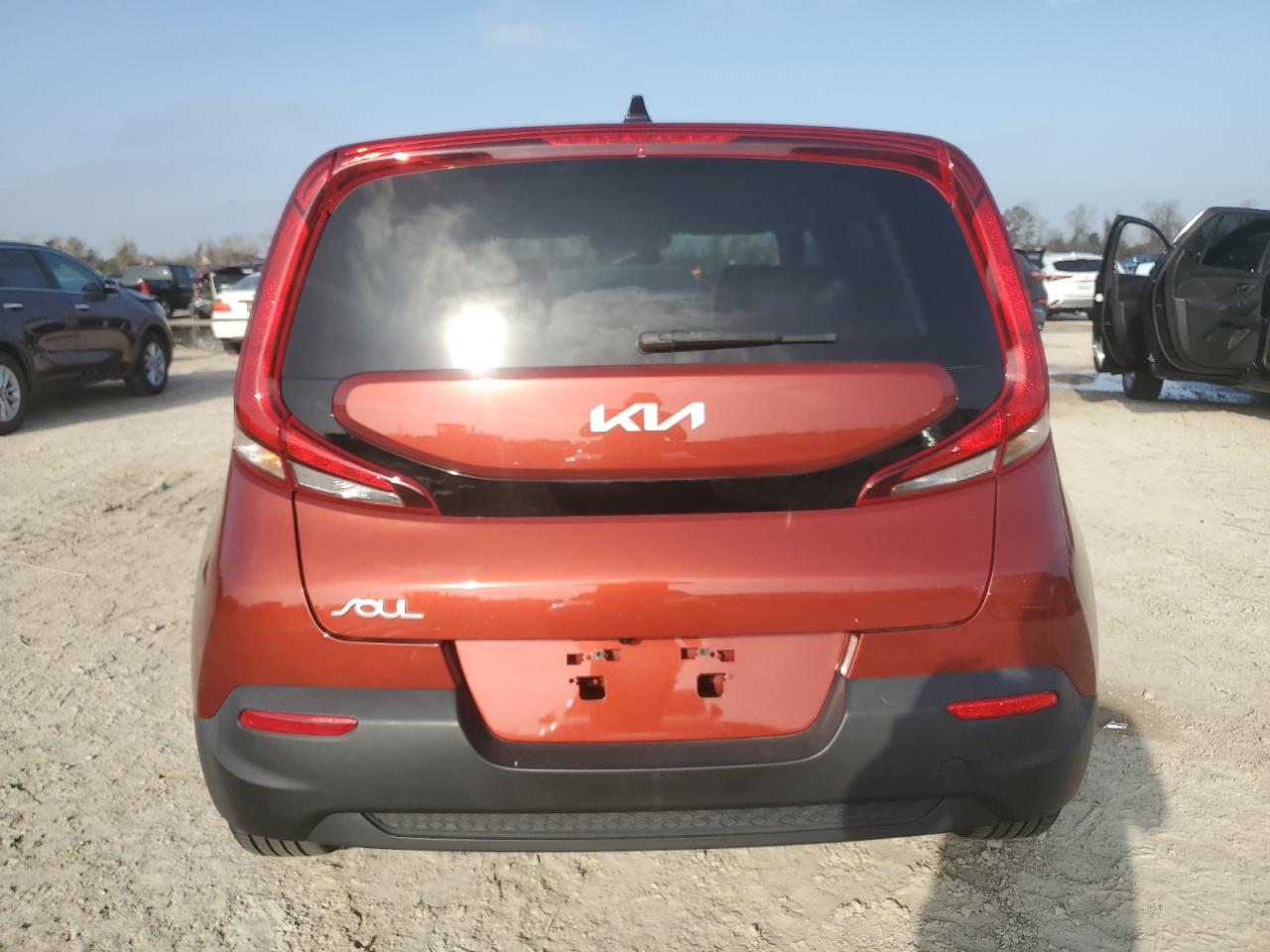 2022 KIA SOUL LX VIN:KNDJ23AU0N7820031