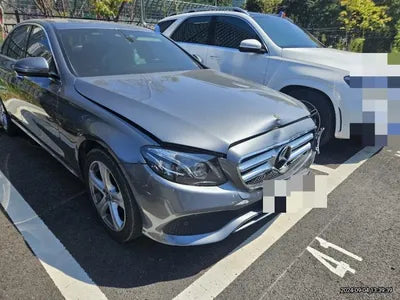 2017 Mercedes-Benz E 220 VIN: