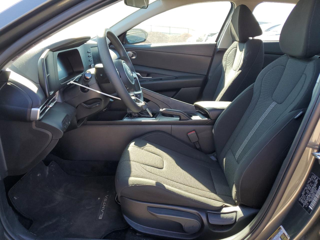 2024 HYUNDAI ELANTRA SE VIN:KMHLL4DG4RU791623