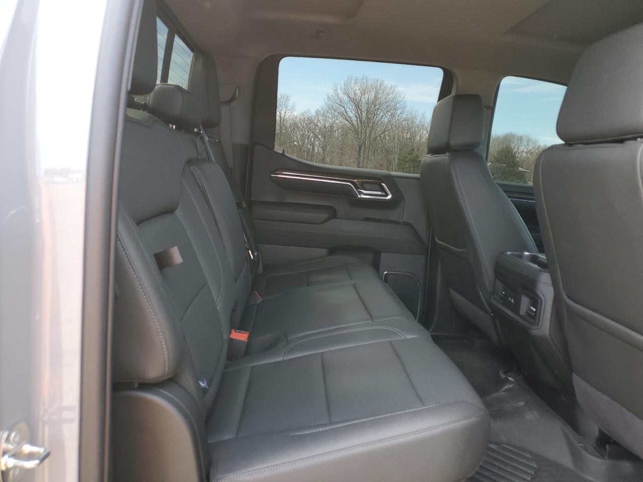 2024 CHEVROLET SILVERADO K1500 LT VIN:2GCUDDED4R1207534