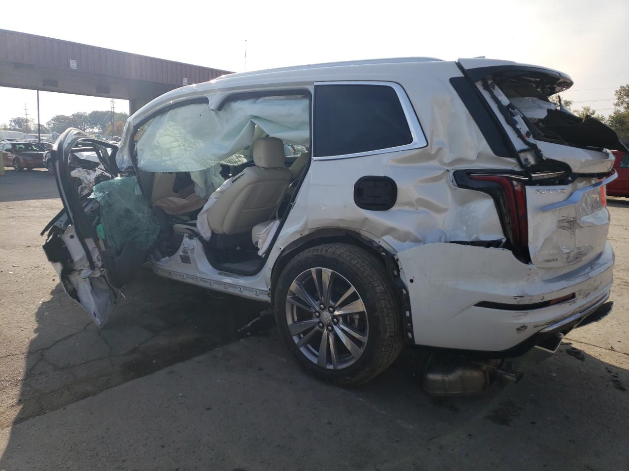 2024 CADILLAC XT6 PREMIUM LUXURY VIN:1GYKPDRS9RZ705513