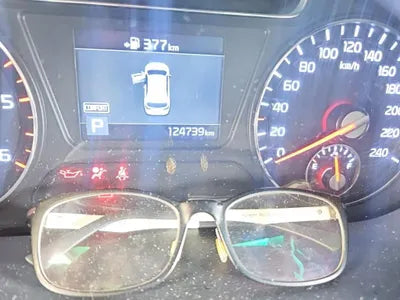 2017 Kia Sorento KNAPG81ABJA385244 VIN:KNAPG81ABJA385244